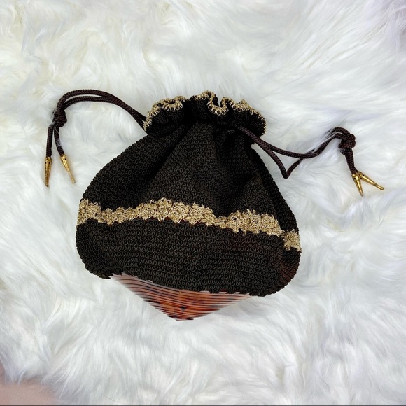 VINTAGE Crochet Drawstring Tote Clutch Evening Bag Purse Gold Boho Wristlet 60s - Picture 2 of 6